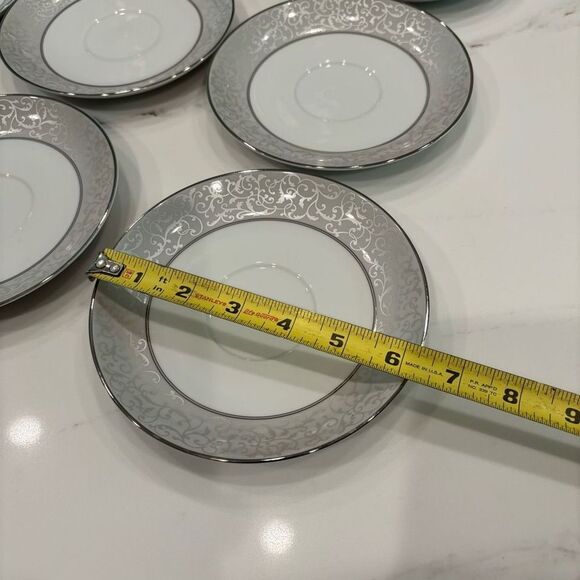 Mikasa Parchment Saucer Plate Set of 4 Fine China Serving Dining - Picture 3 of 5